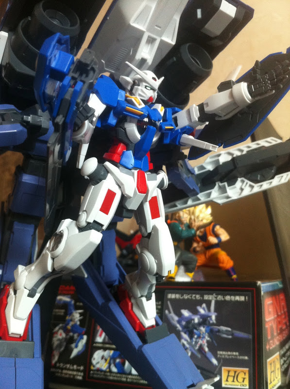 [HG] GN ARMS+Gundam Exia Transam Mode