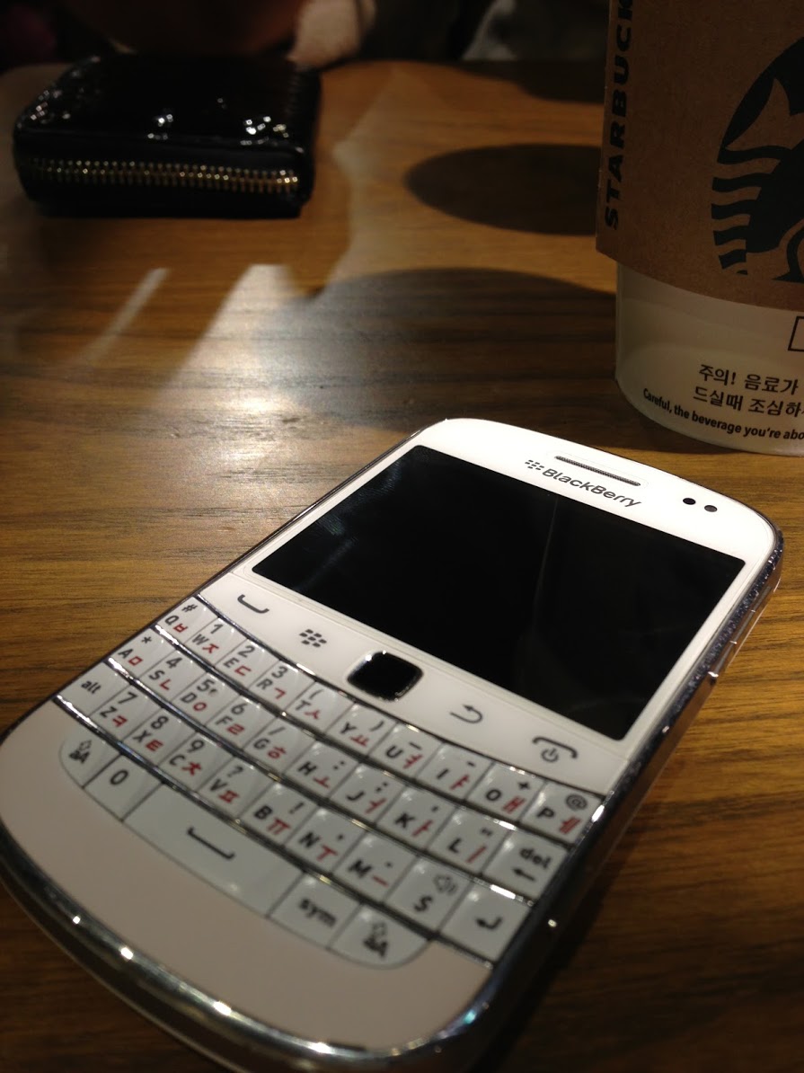 블랙베리 Bold 9900